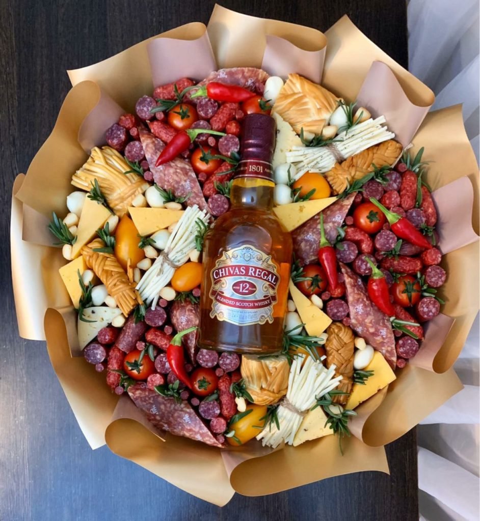 Мужские букеты из продуктов