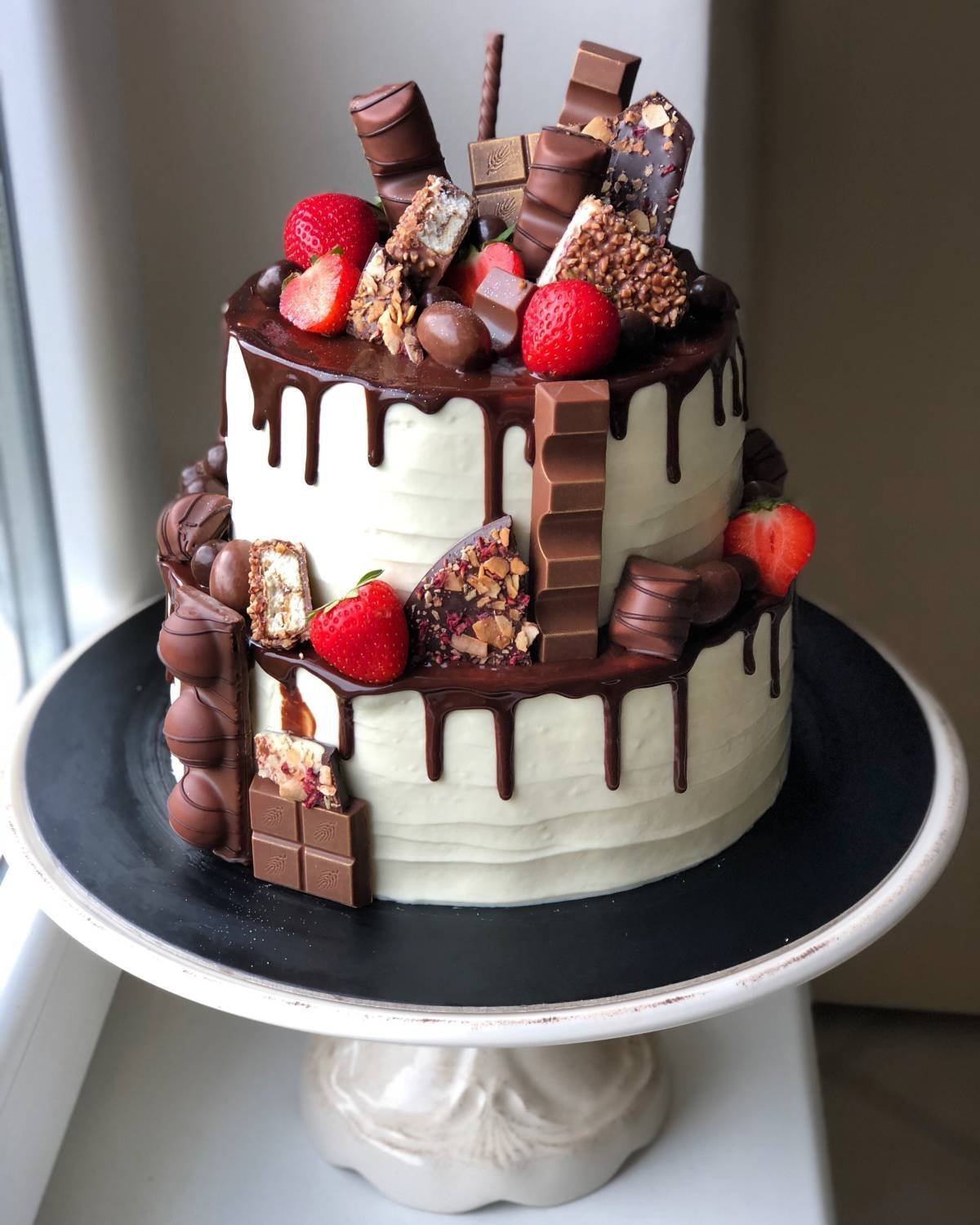 Двухъярусный муссовый торт