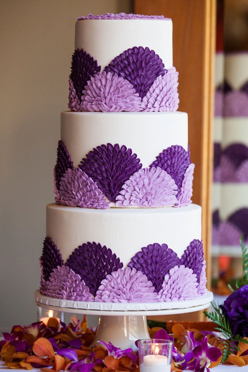 Торт в сиреневом цвете