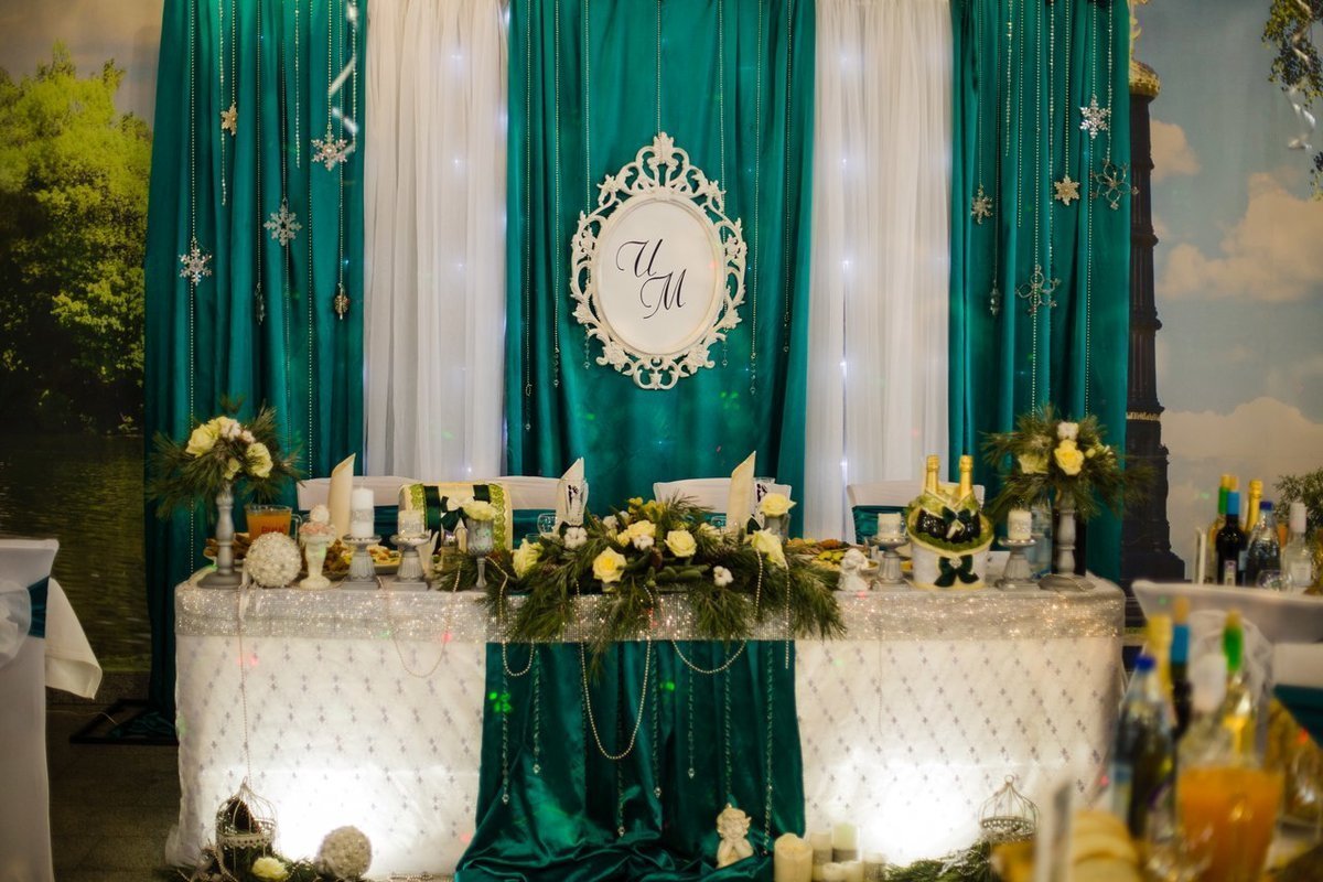 Свадьба в изумрудно золотом цвете