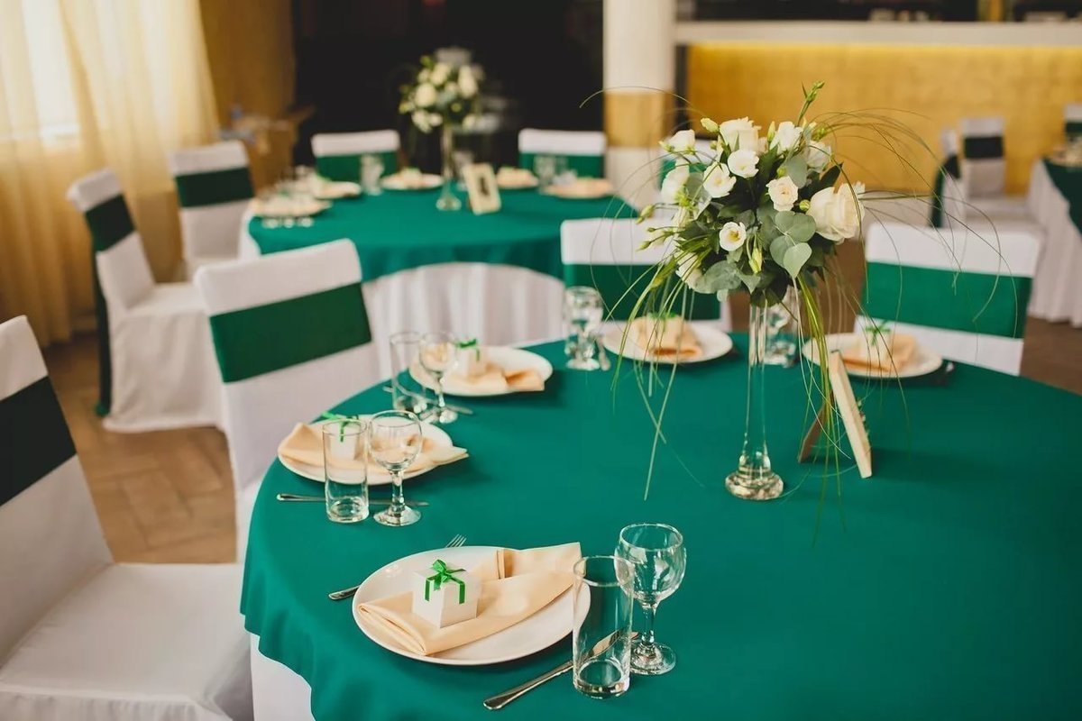 Изумрудные наперон