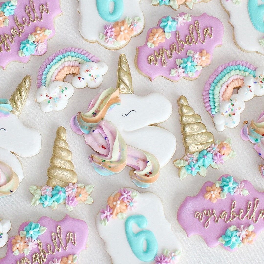 Пряники в стиле единорогов