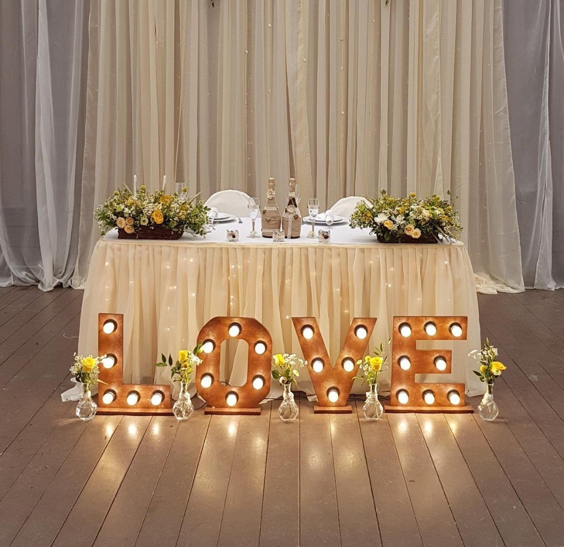 Декор свадебного стола