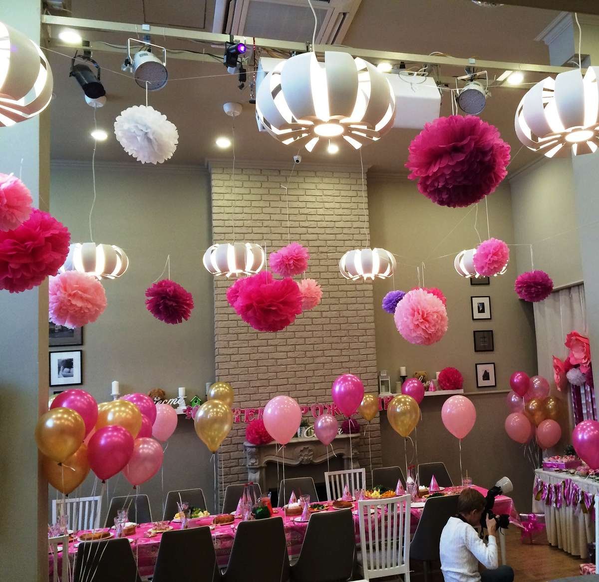 Праздничные украшения помещения