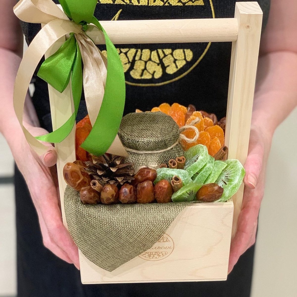 Композиции из сухофруктов