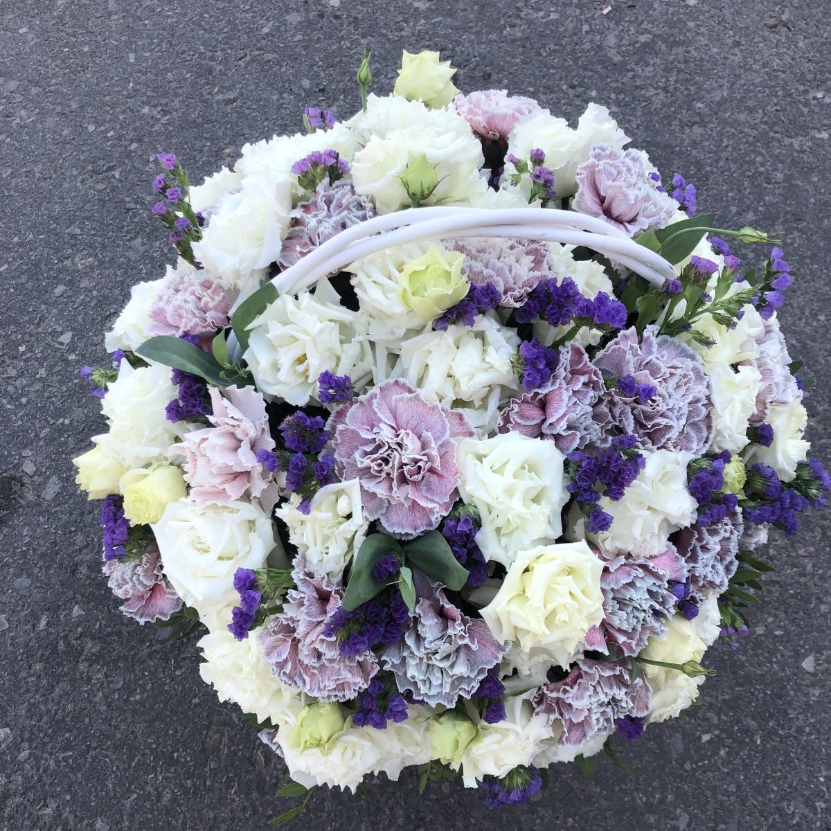 Букет из статицы и гипсофилы