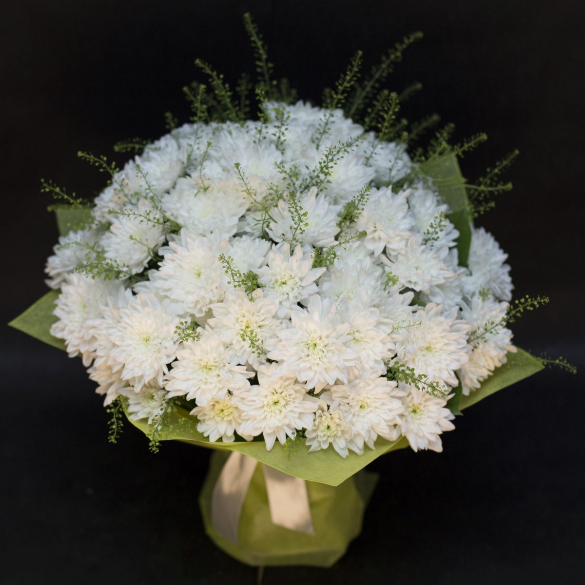 Гипсофилы с хризантемами