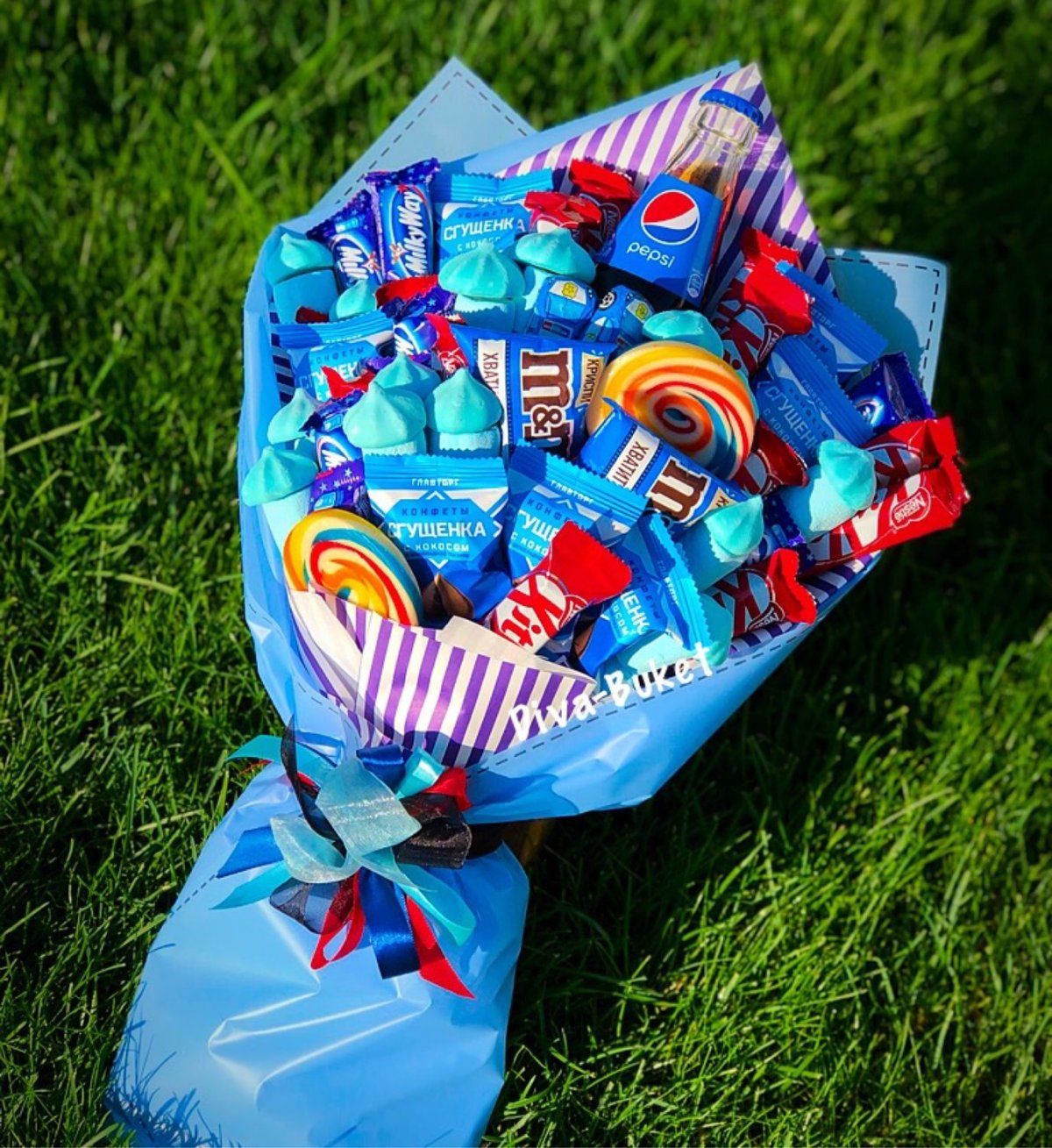 Букет из сладостей для мальчика