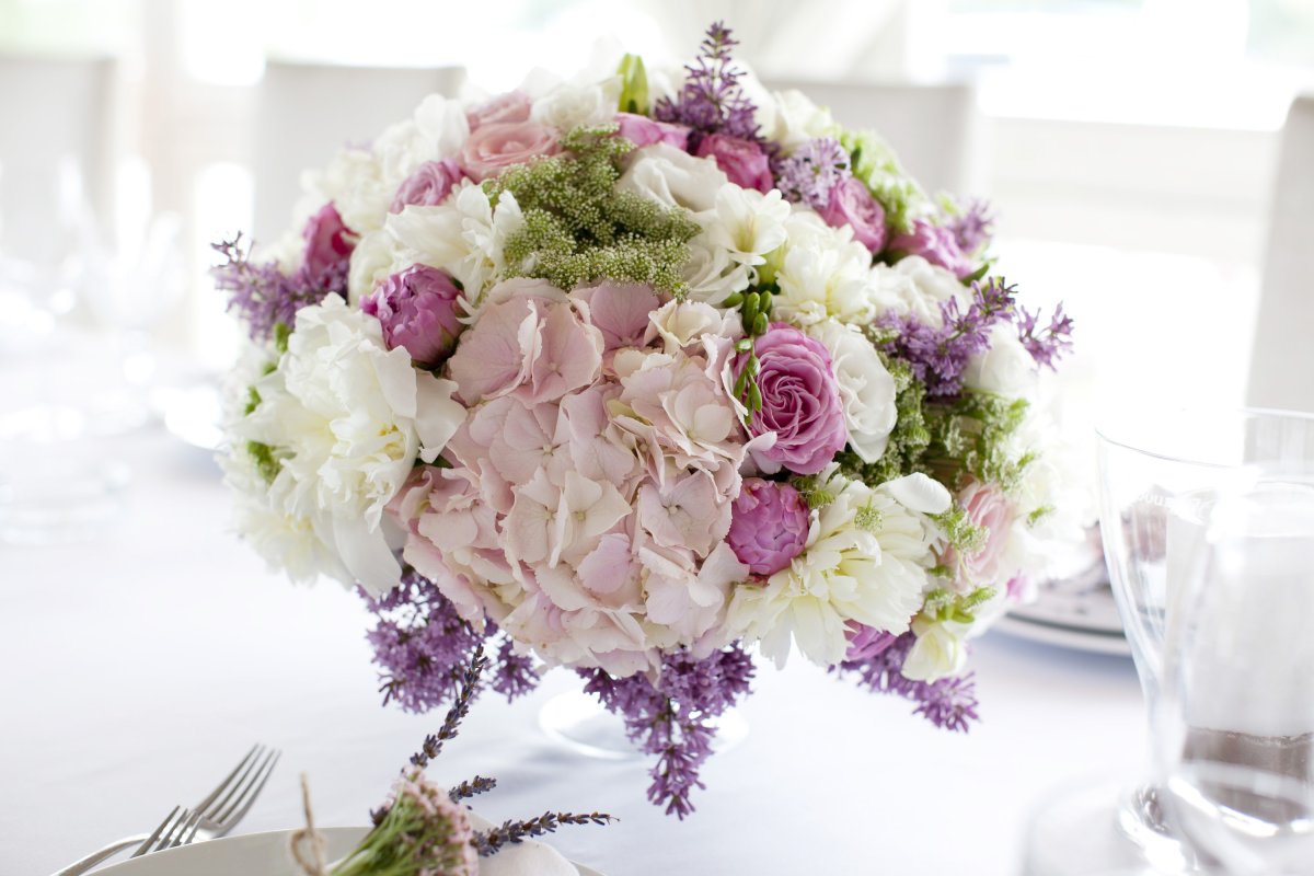 Композиция в коробке в голубых тонах