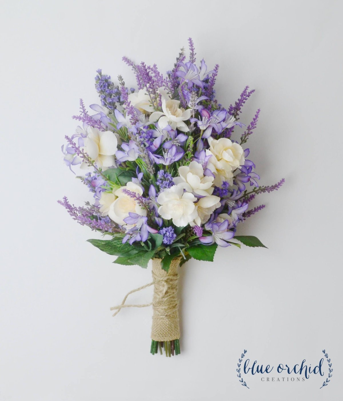 Гортензия и Диантус в букете