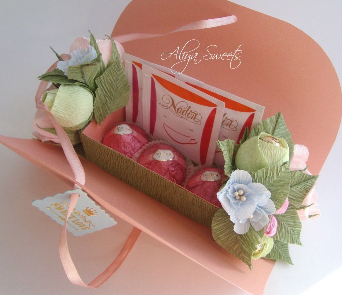 Подарки дизайнерские на 8 марта