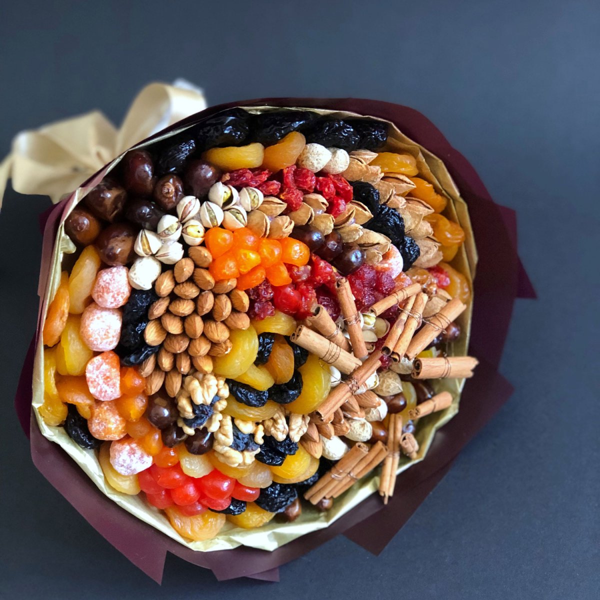 Композиции из сухофруктов