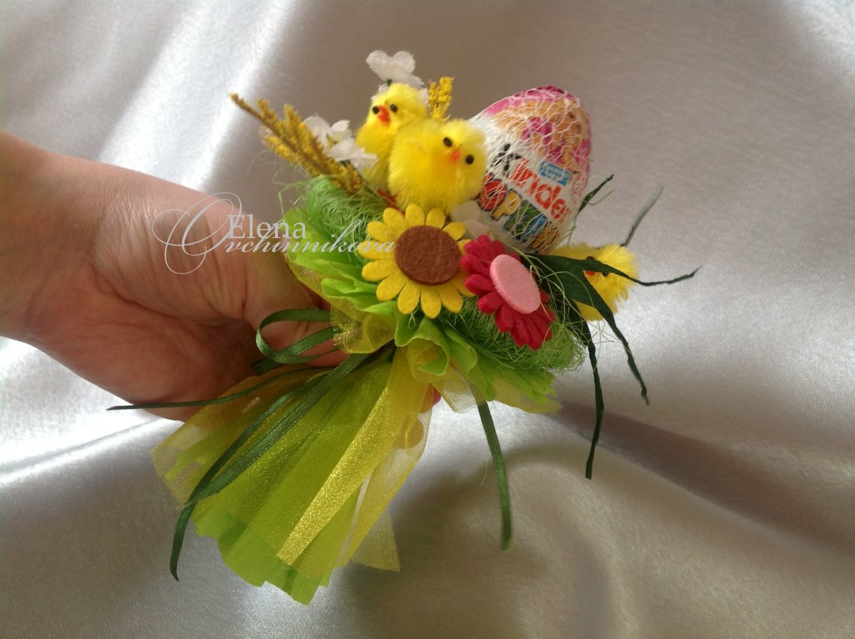 Бутоньерка астильбой