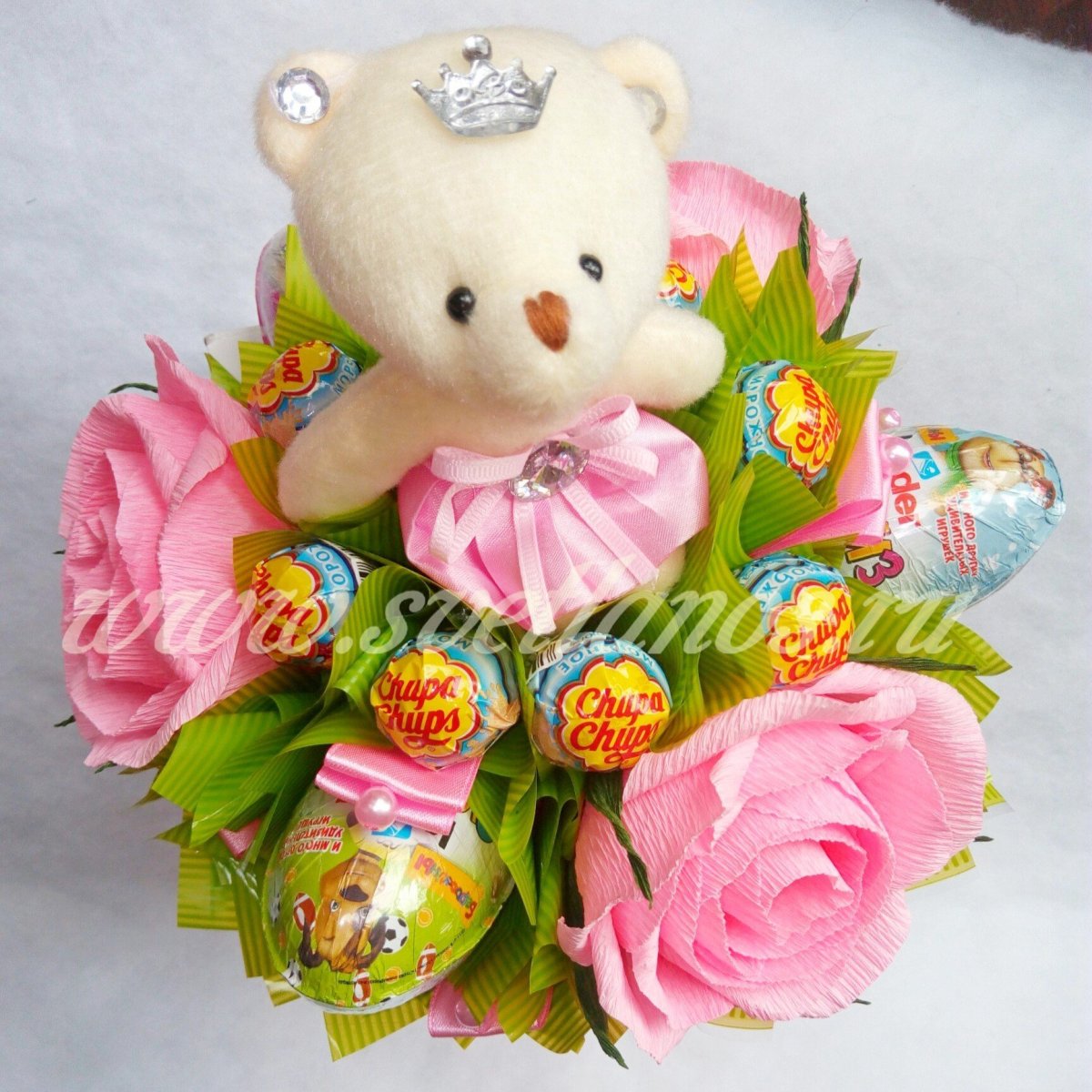 Мини букет из цветов