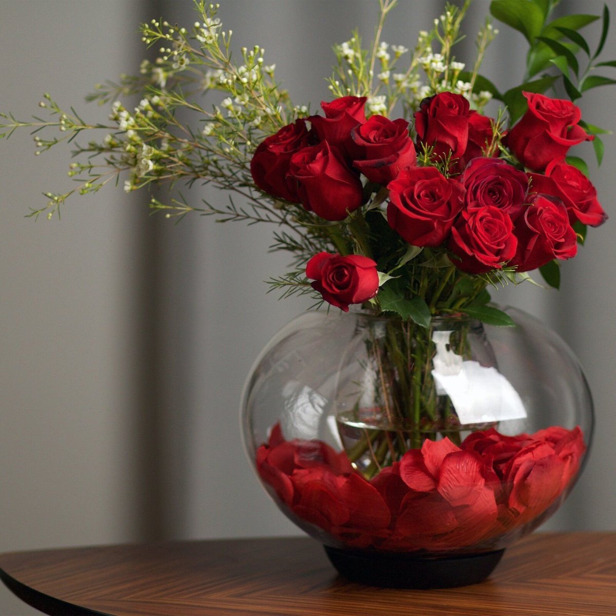 Шикарный букет в вазе