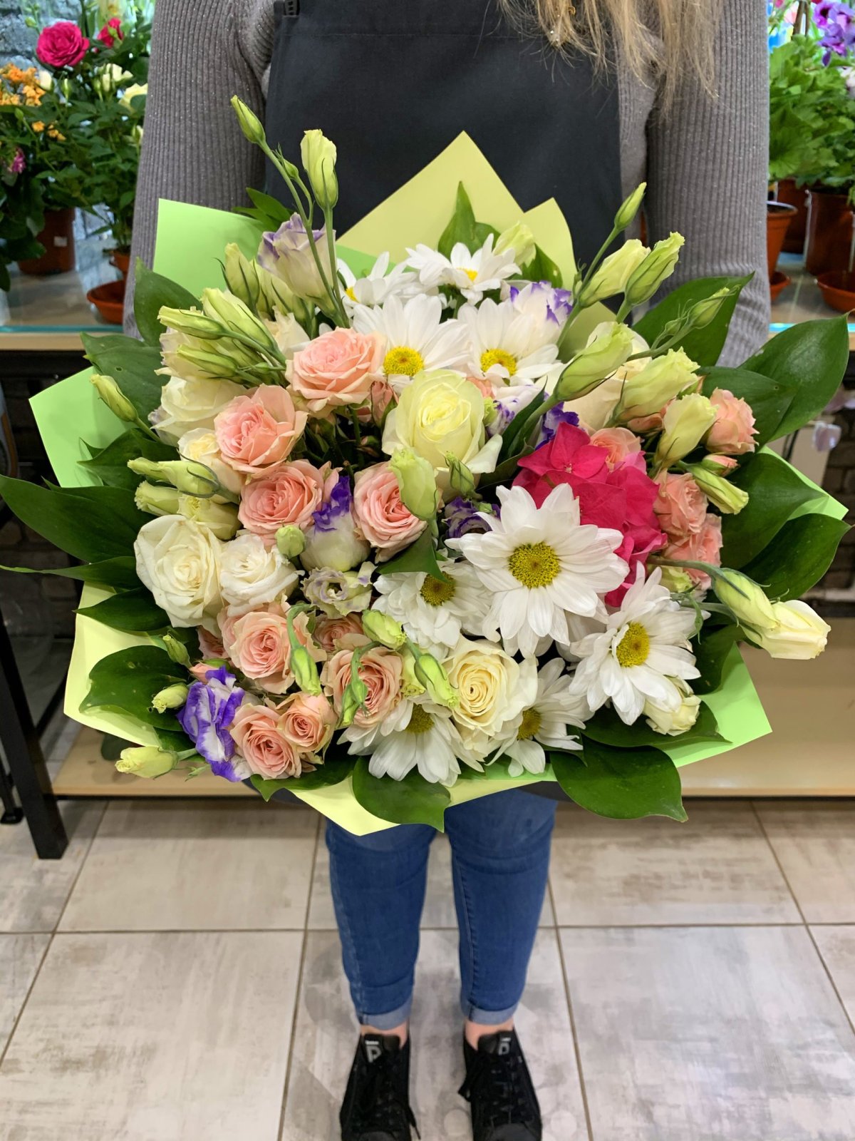 Букет хризантемы розы эустома