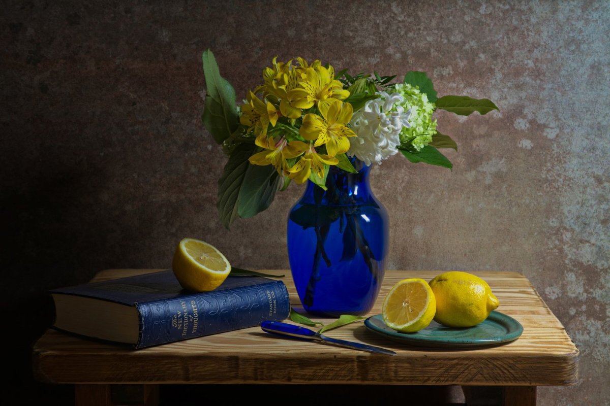 Натюрморт яркий