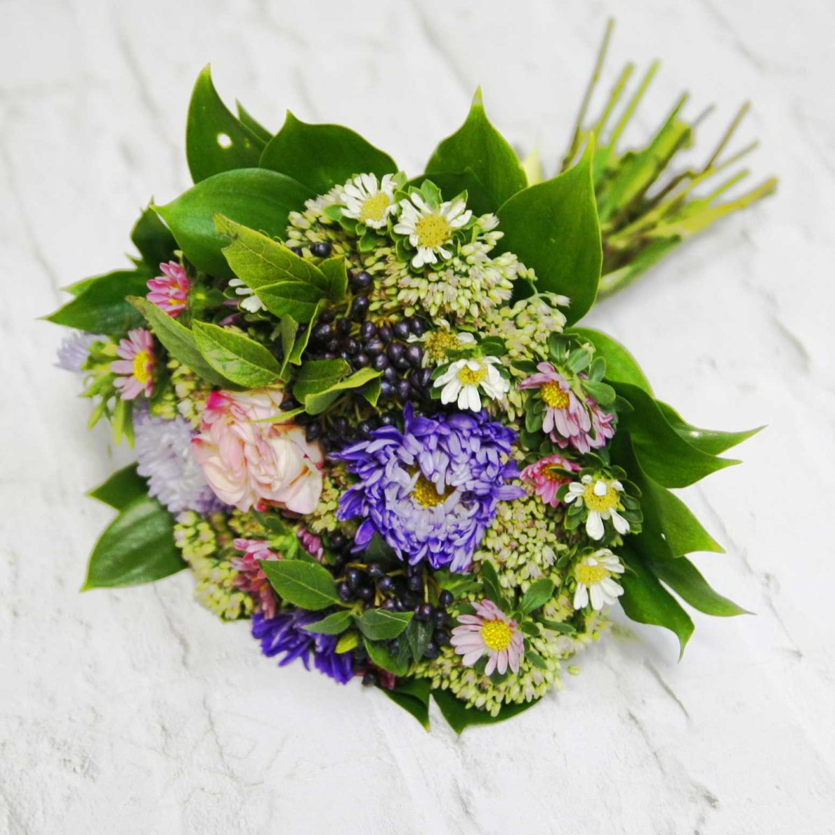 Букет первоклассника астры