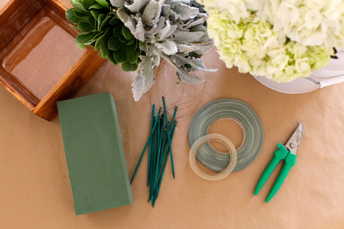 Материалы и инструменты флориста