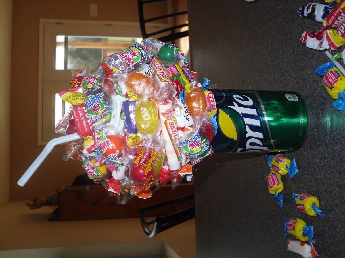 Букет из Чупа чупсов и лав из