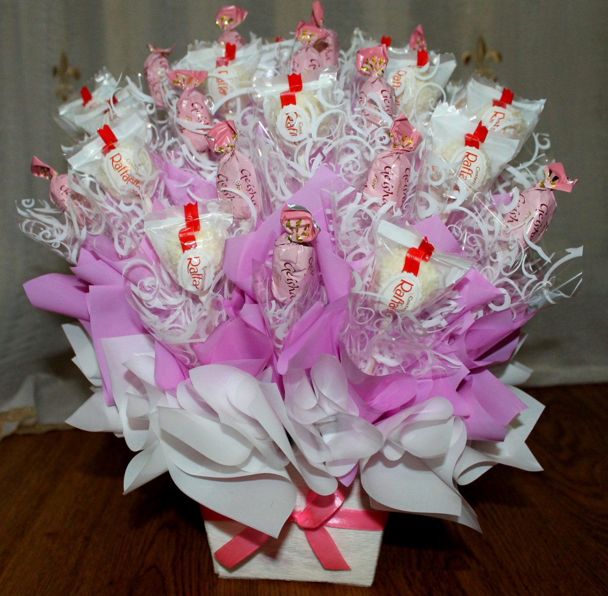 Конфетный букет из Рафаэлло