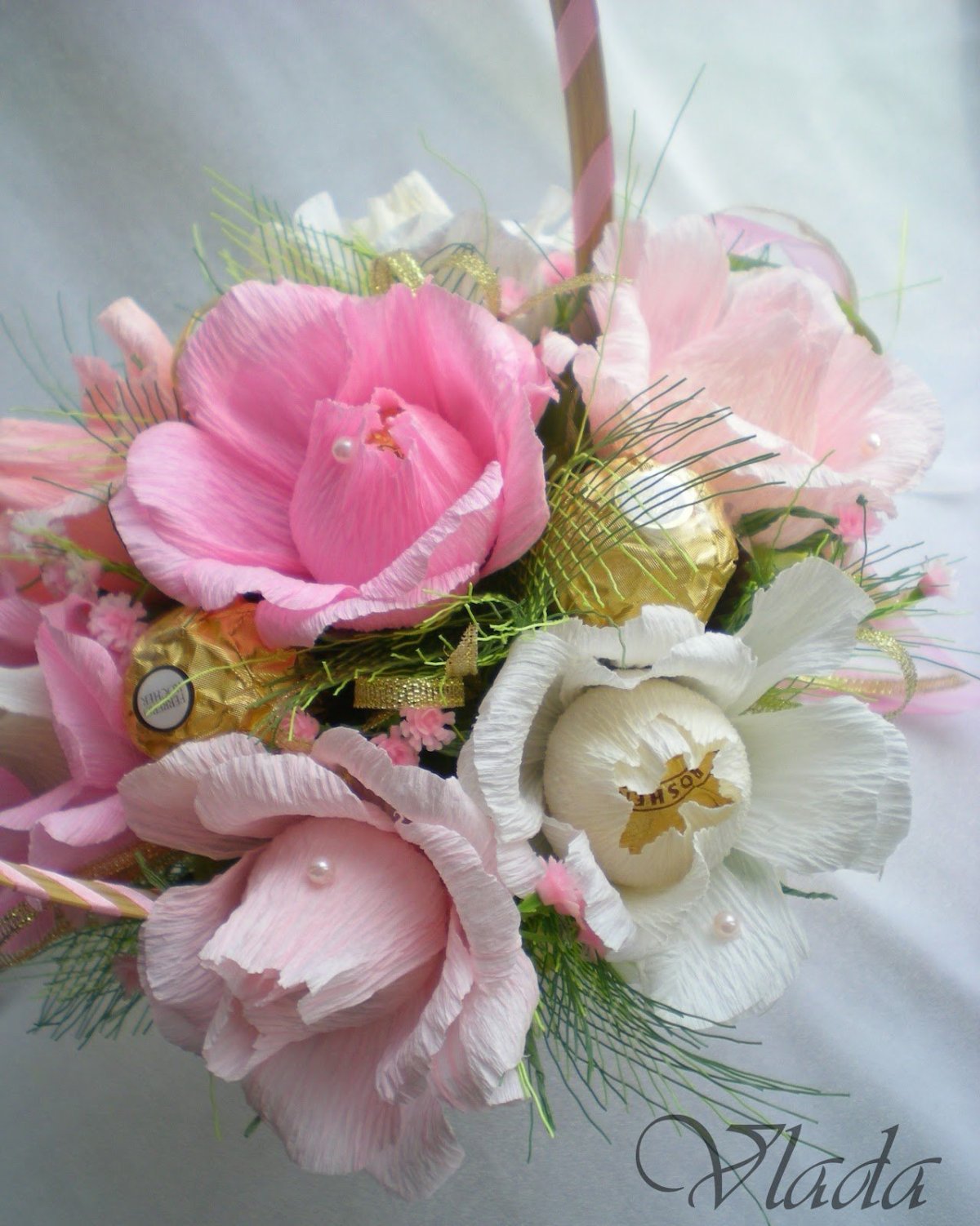 Букет из конфет каскадный