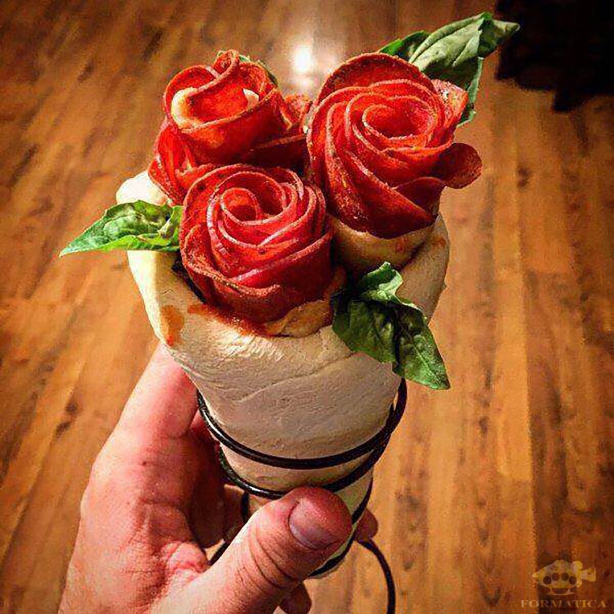 Шаурма на черном фоне