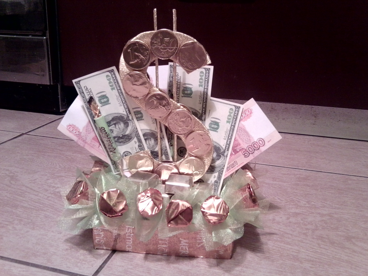 Букет из купюр