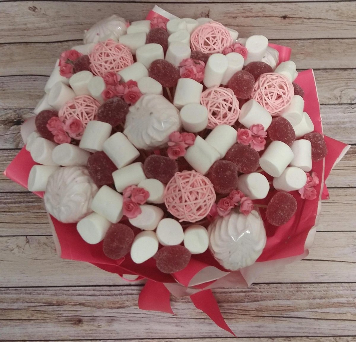 Вкусные букеты для женщин своими руками