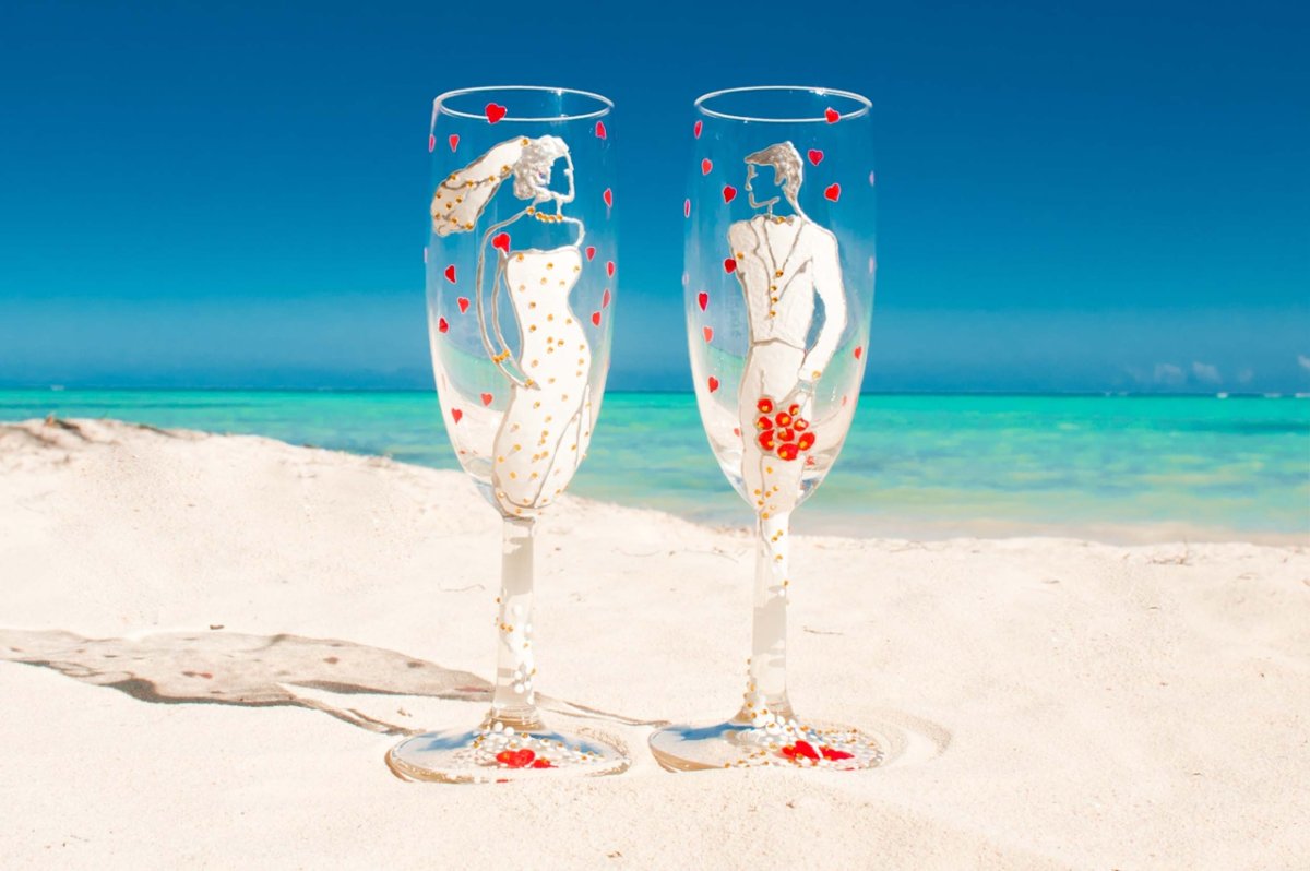 С годовщиной свадьбы море