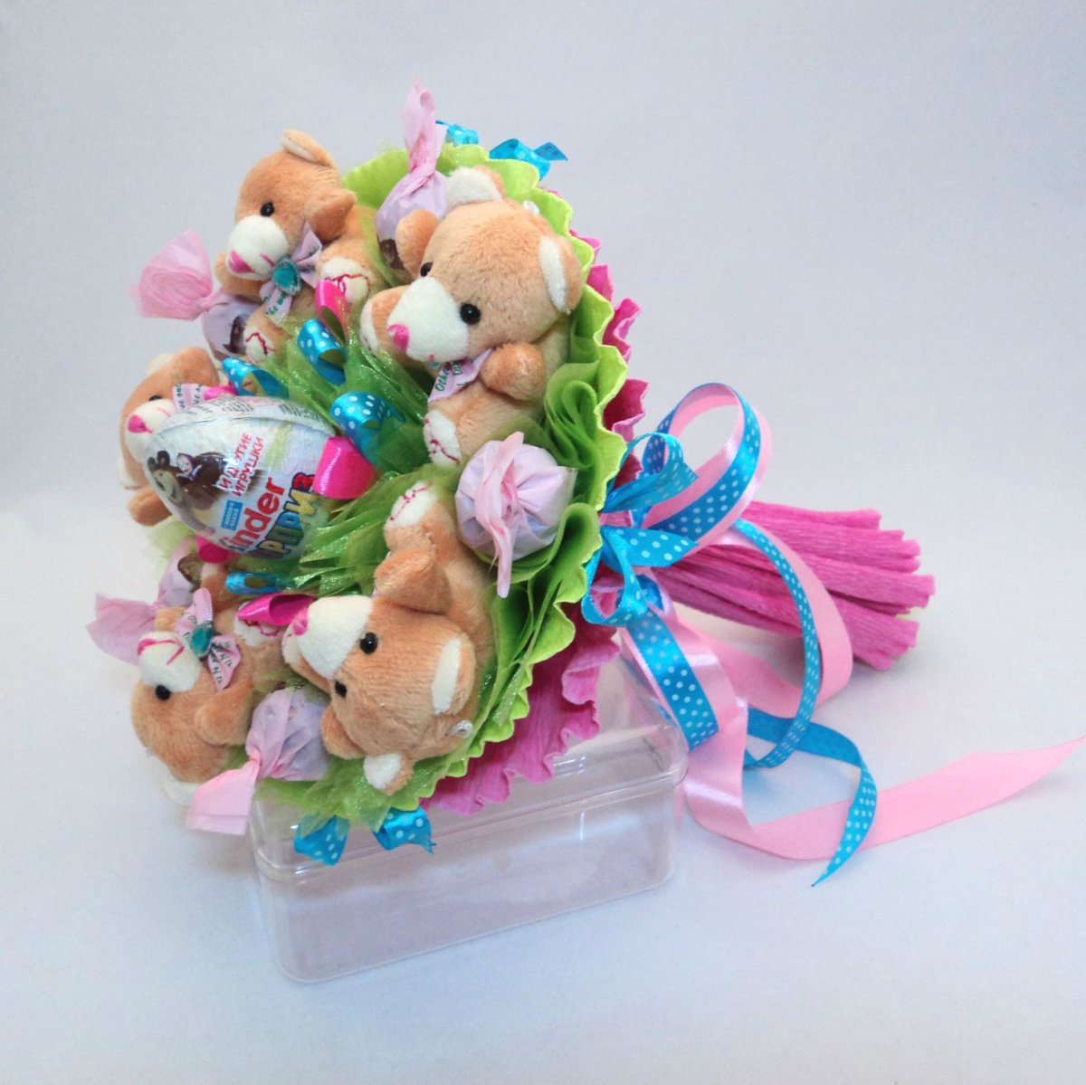 Букет из игрушек