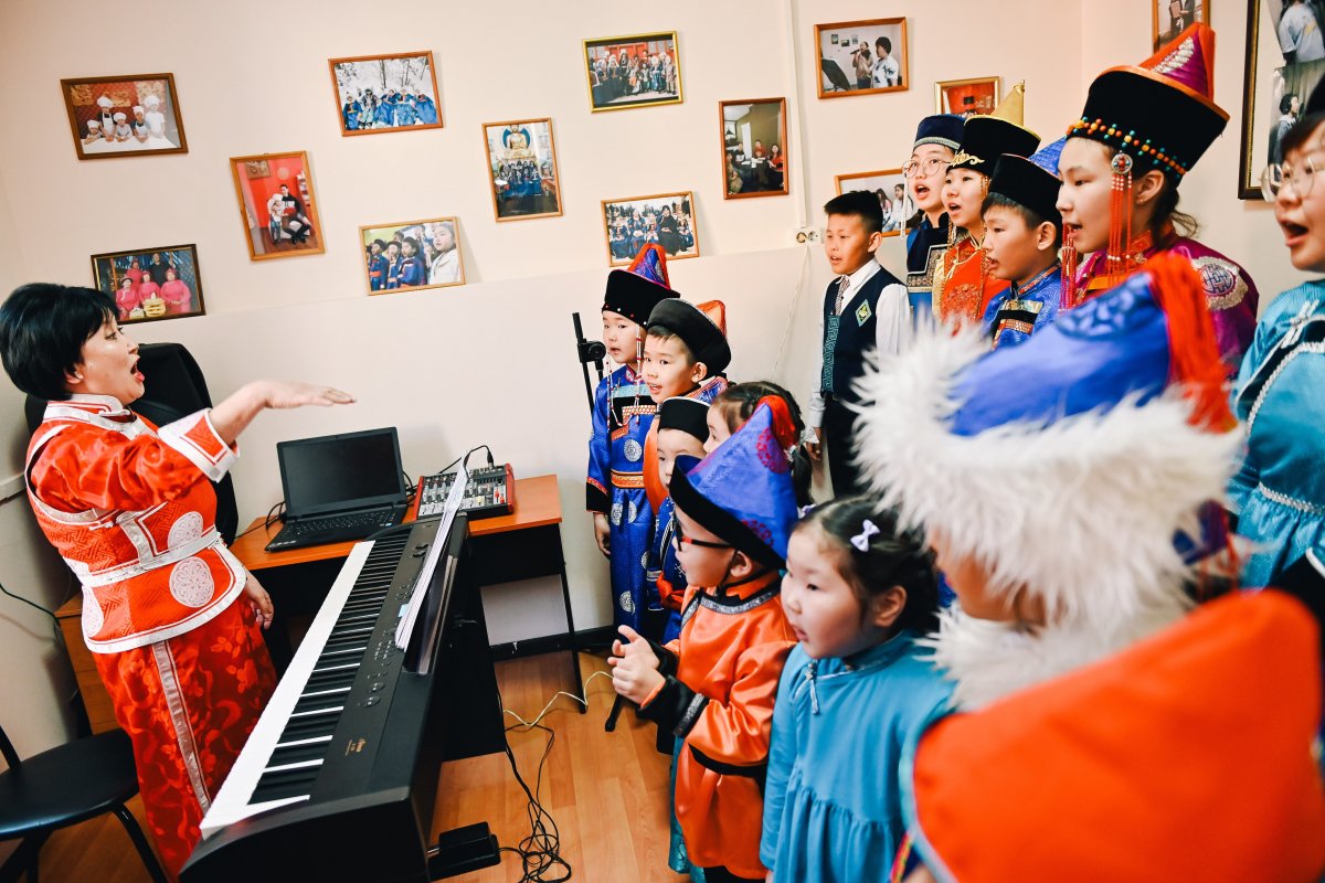 Национальная бурятская одежда арт