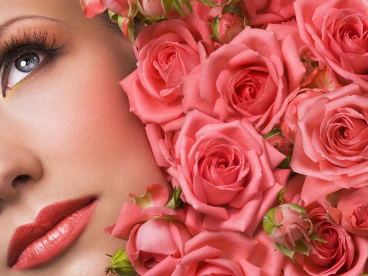 Девушка с розой