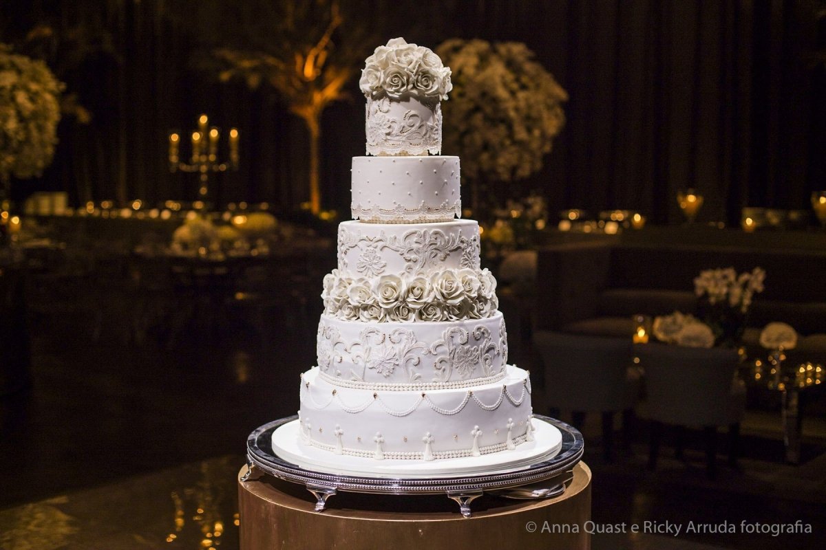 Большой торт