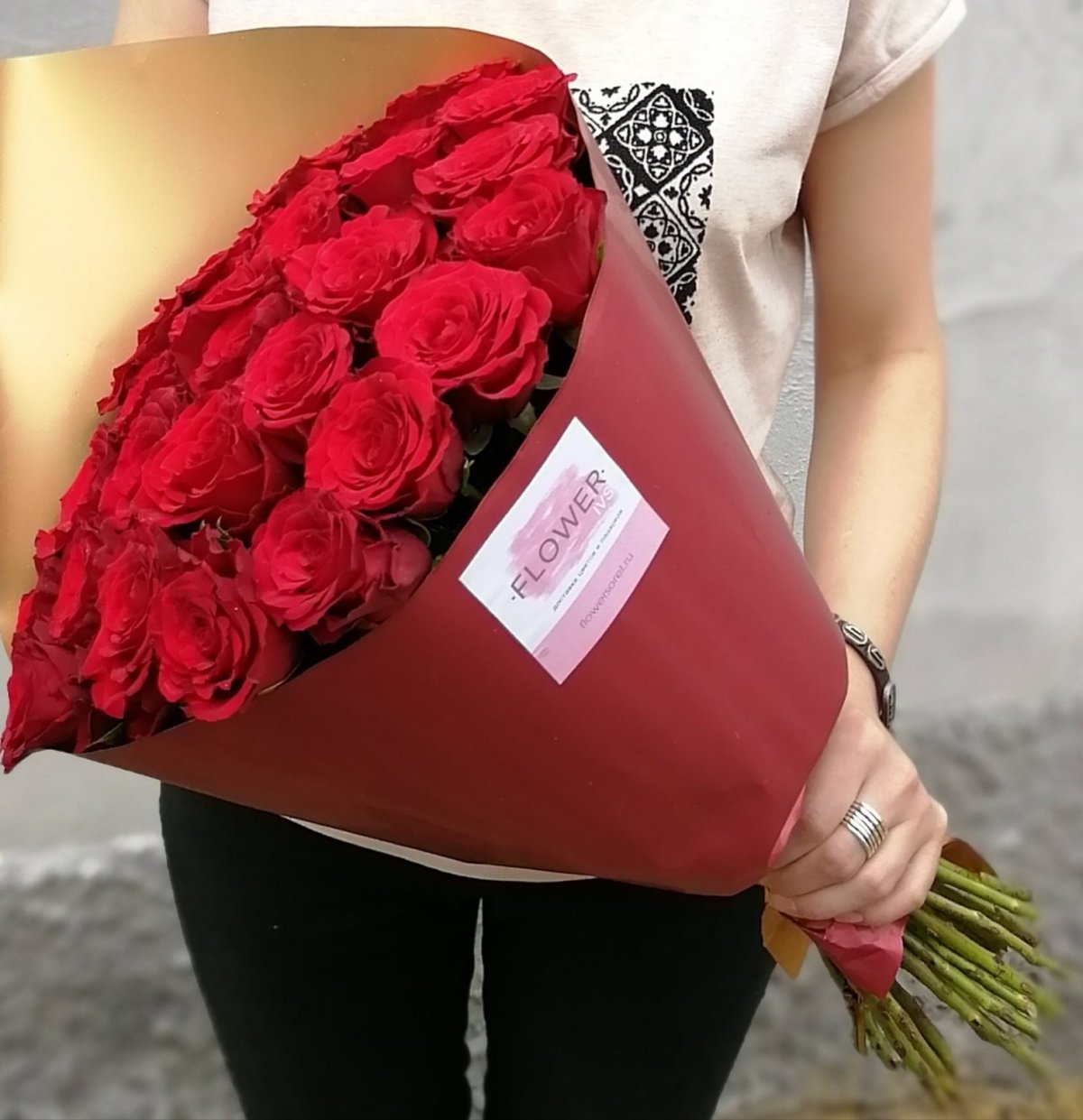 Розы в красивой упаковке