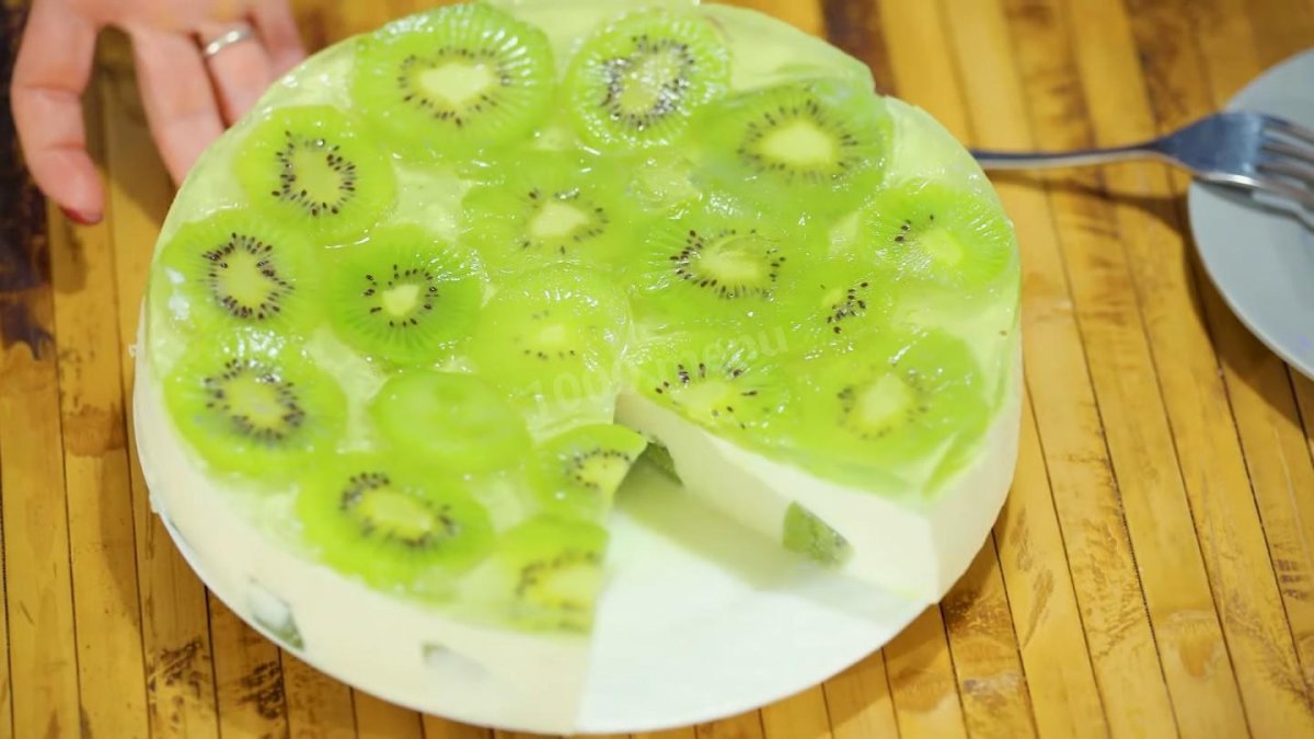 ЖЕЛЕЙНЫЙ торт с киви без выпечки