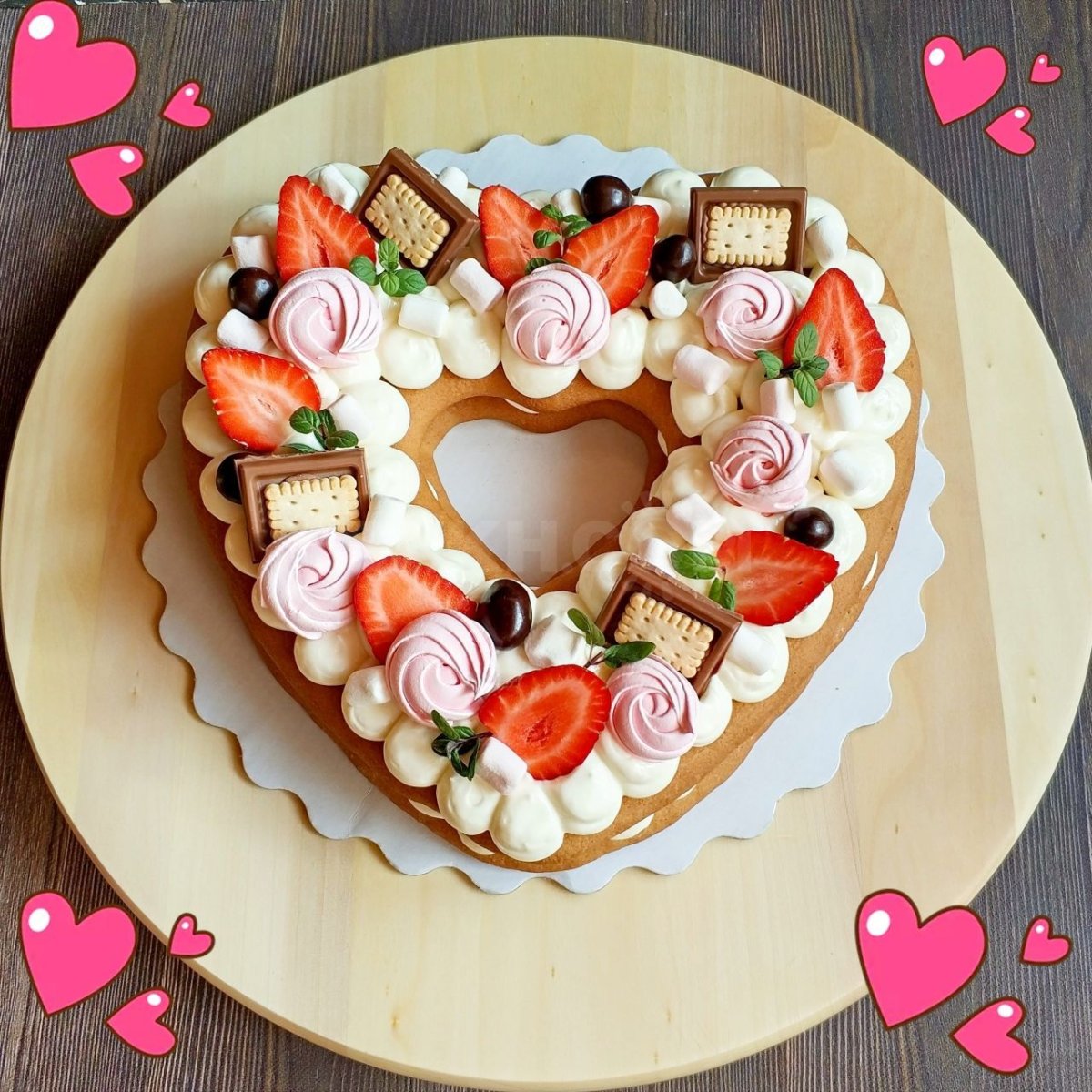 Торт сердце из медовых коржей