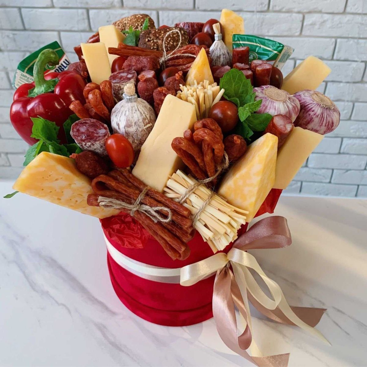 Букет из колбасы