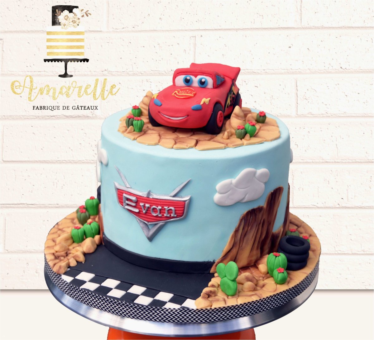 Торт со спортивной машиной для мальчика