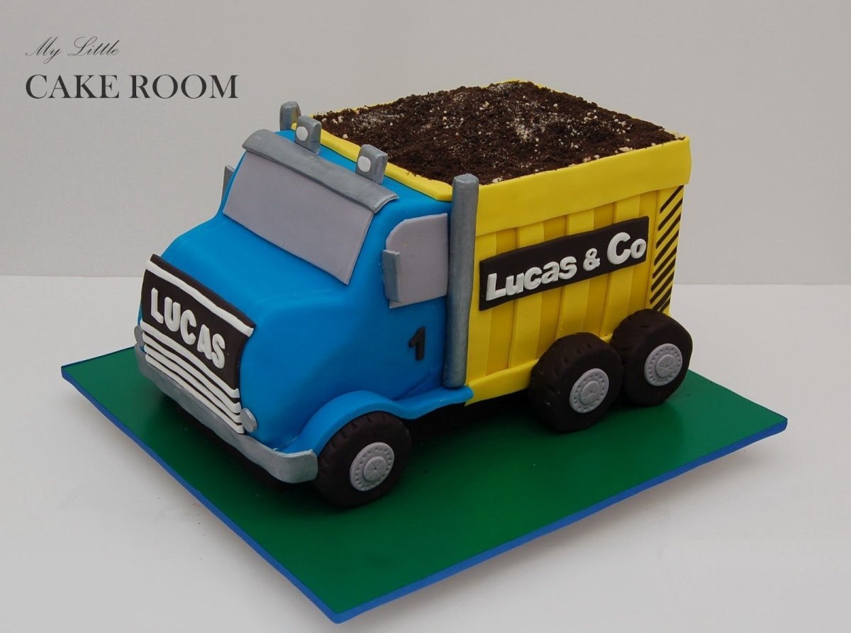 Торт в виде грузовой машины