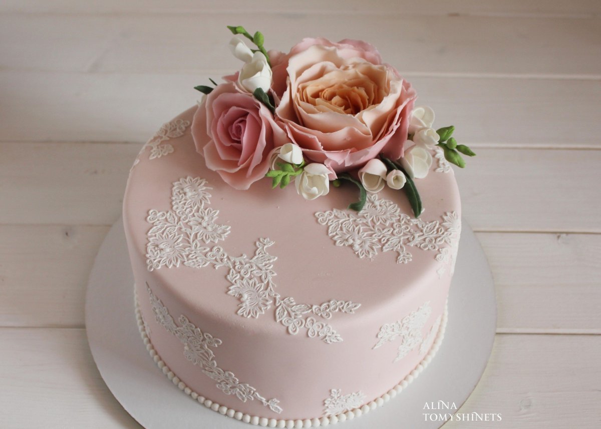 Свадебный торт один ярус кремовый