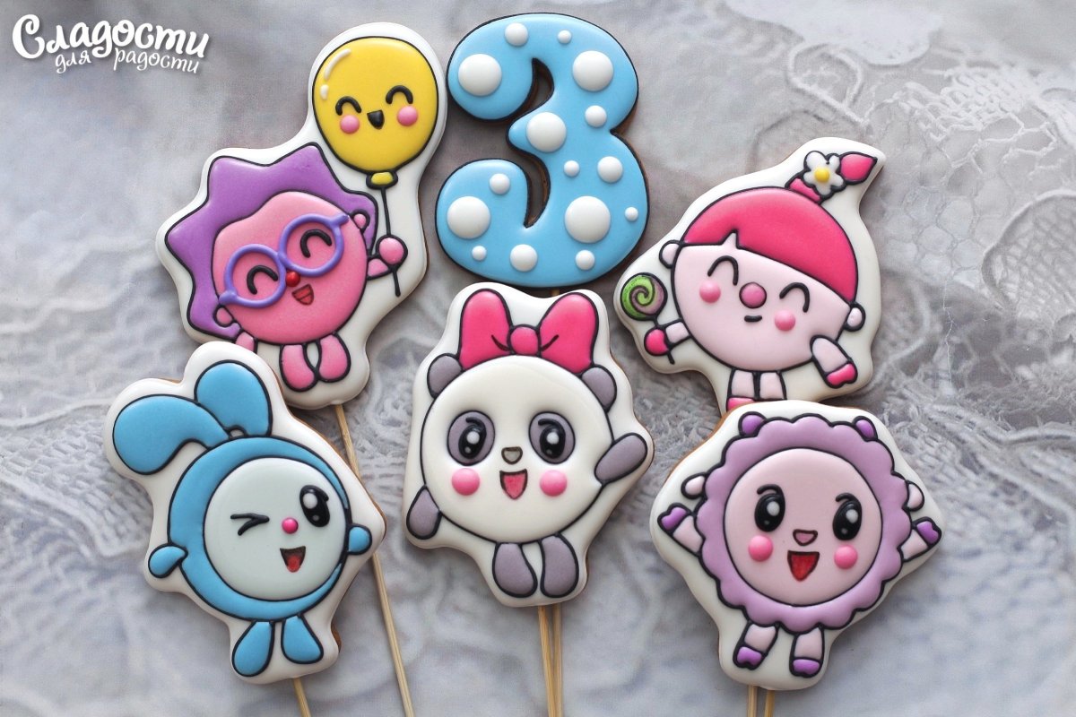 Нежный торт для девочки Смешарики