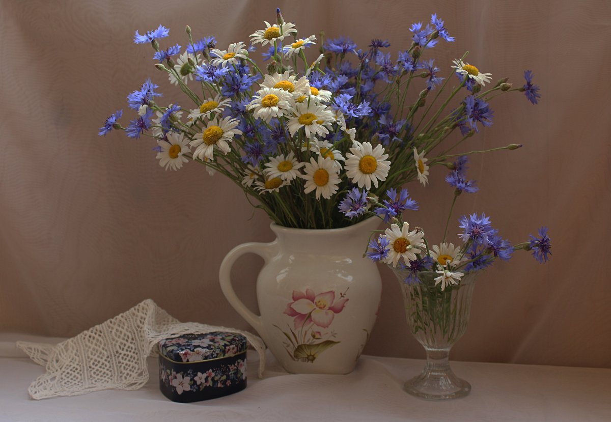 Ханс Эмменеггер букет Васильков