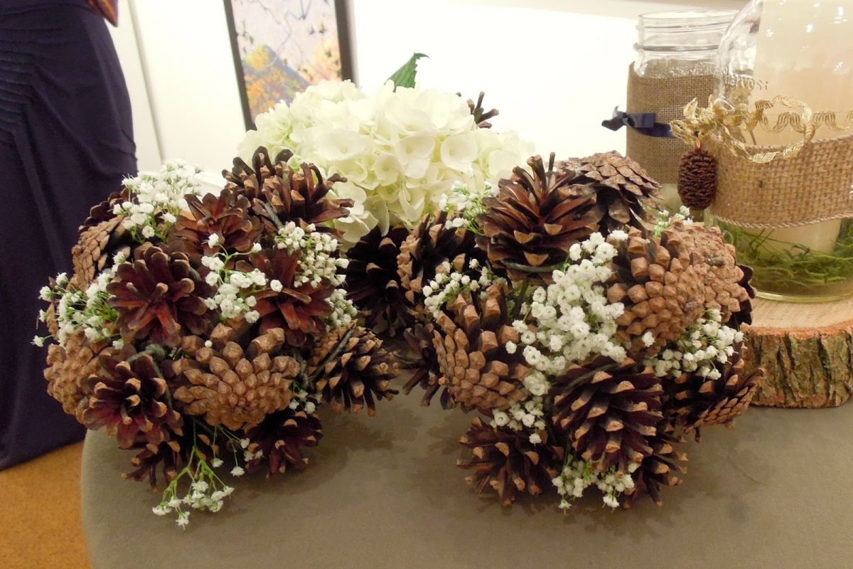 Букет из шишек