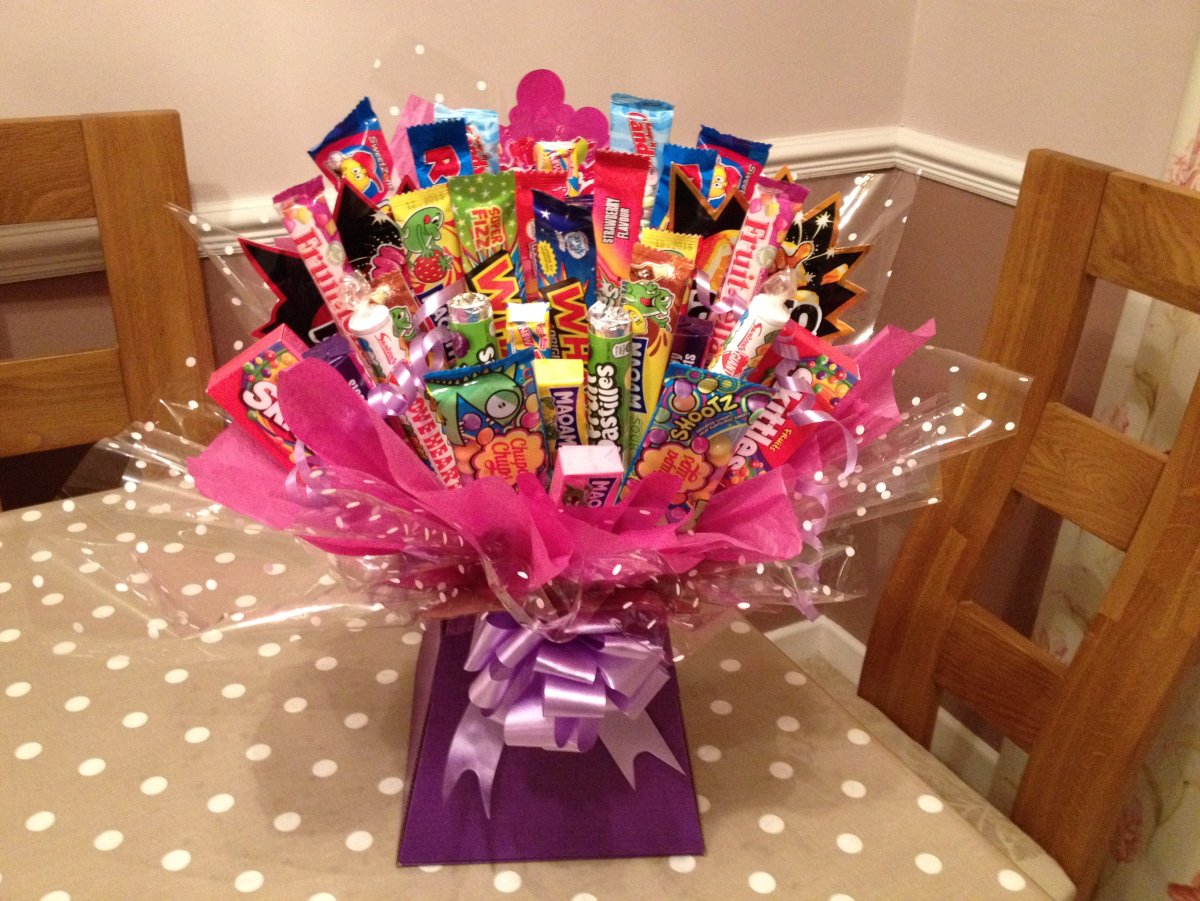 Букет из сладостей для девочки
