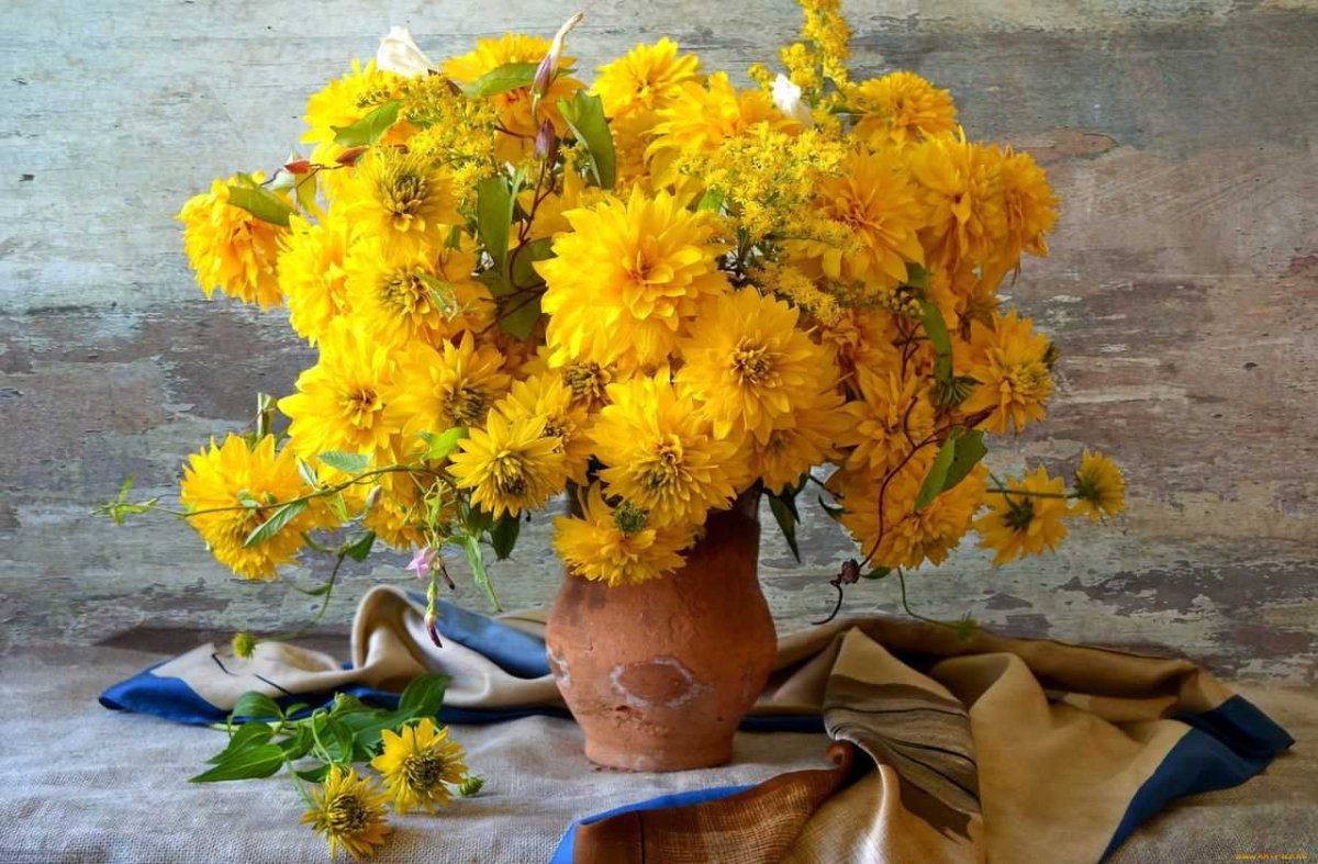 Букет из рудбекии золотой шар