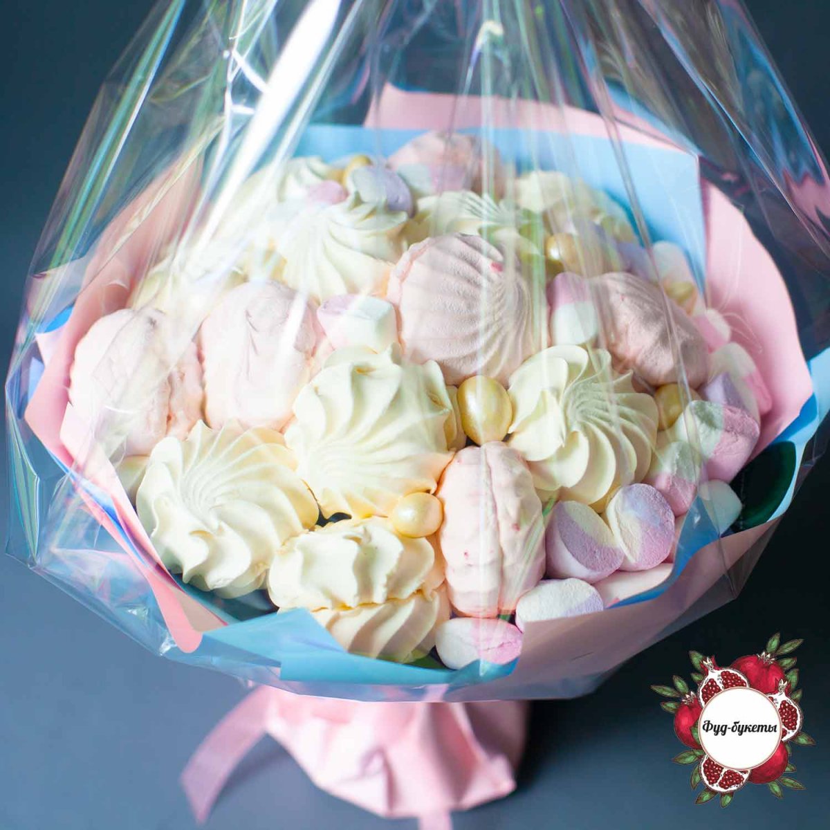 Букет с маршмеллоу и зефиром