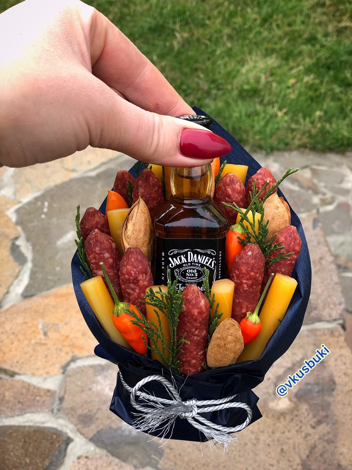 Мужской букет в коробке