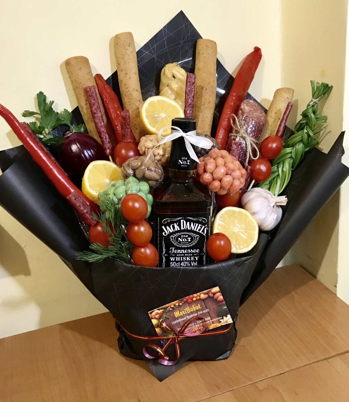 Букет из коньяка для мужчины