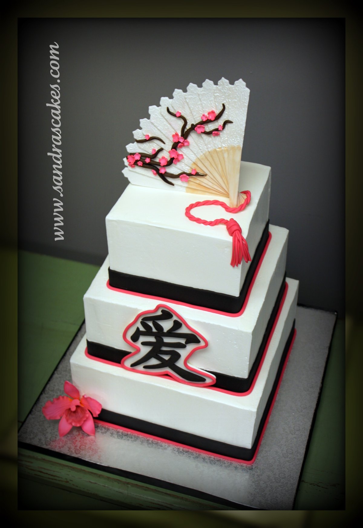 Торты дизайнерские в японском стиле